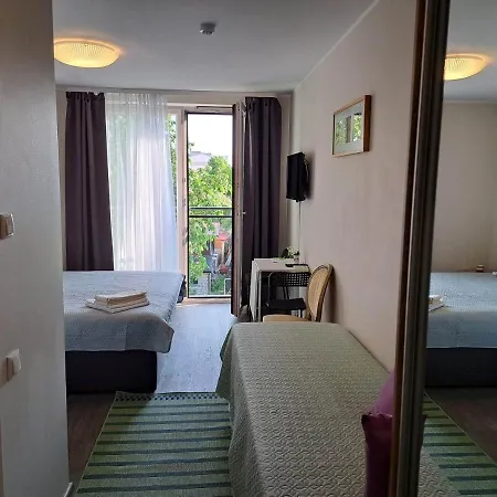 Privaatne Aisa Tn.39, * Pärnu